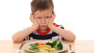 تصویر از با بچه هایی که هر غذایی نمی خورند چه باید کرد؟